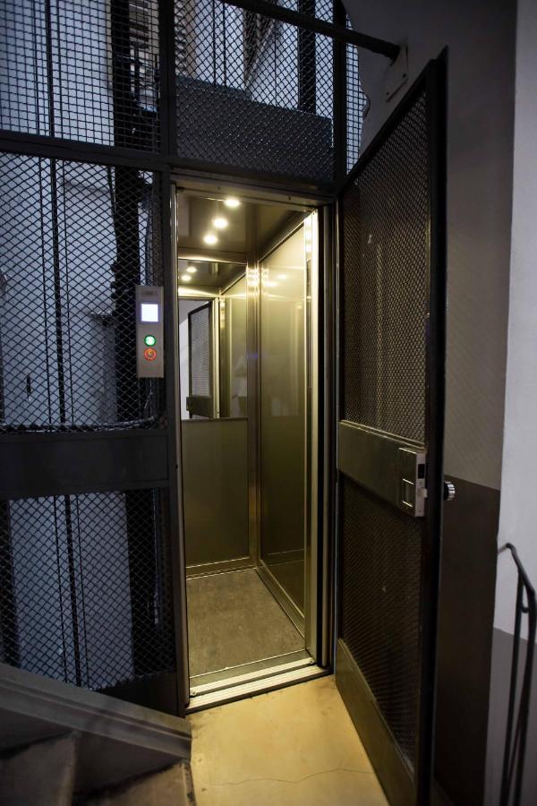 Domus Delia Luxury Apartment Naples Extérieur photo
