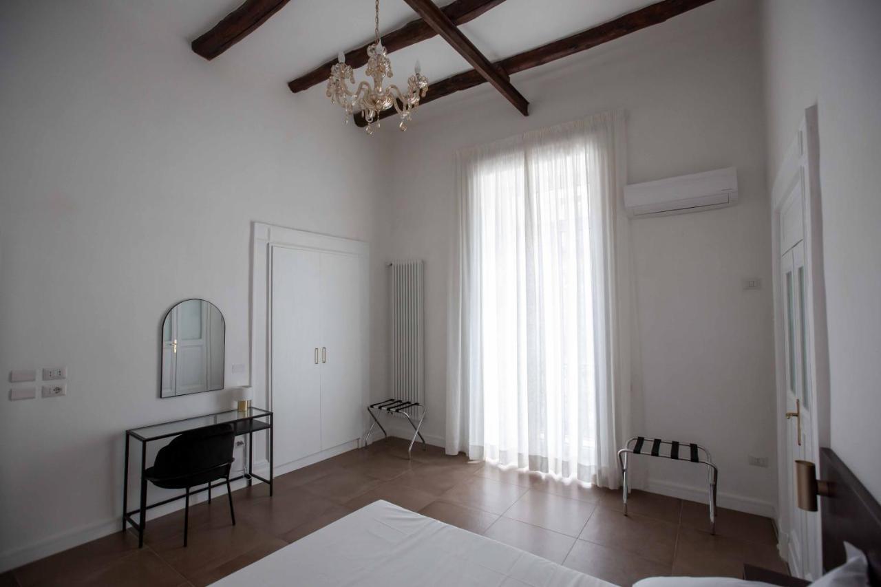 Domus Delia Luxury Apartment Naples Extérieur photo