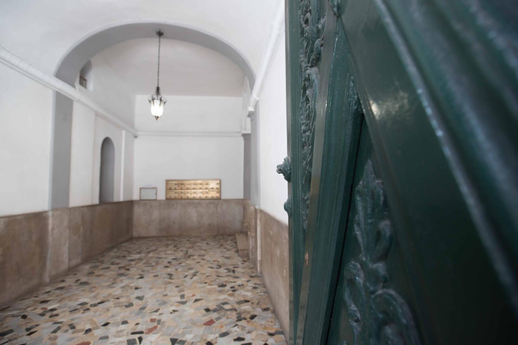 Domus Delia Luxury Apartment Naples Extérieur photo